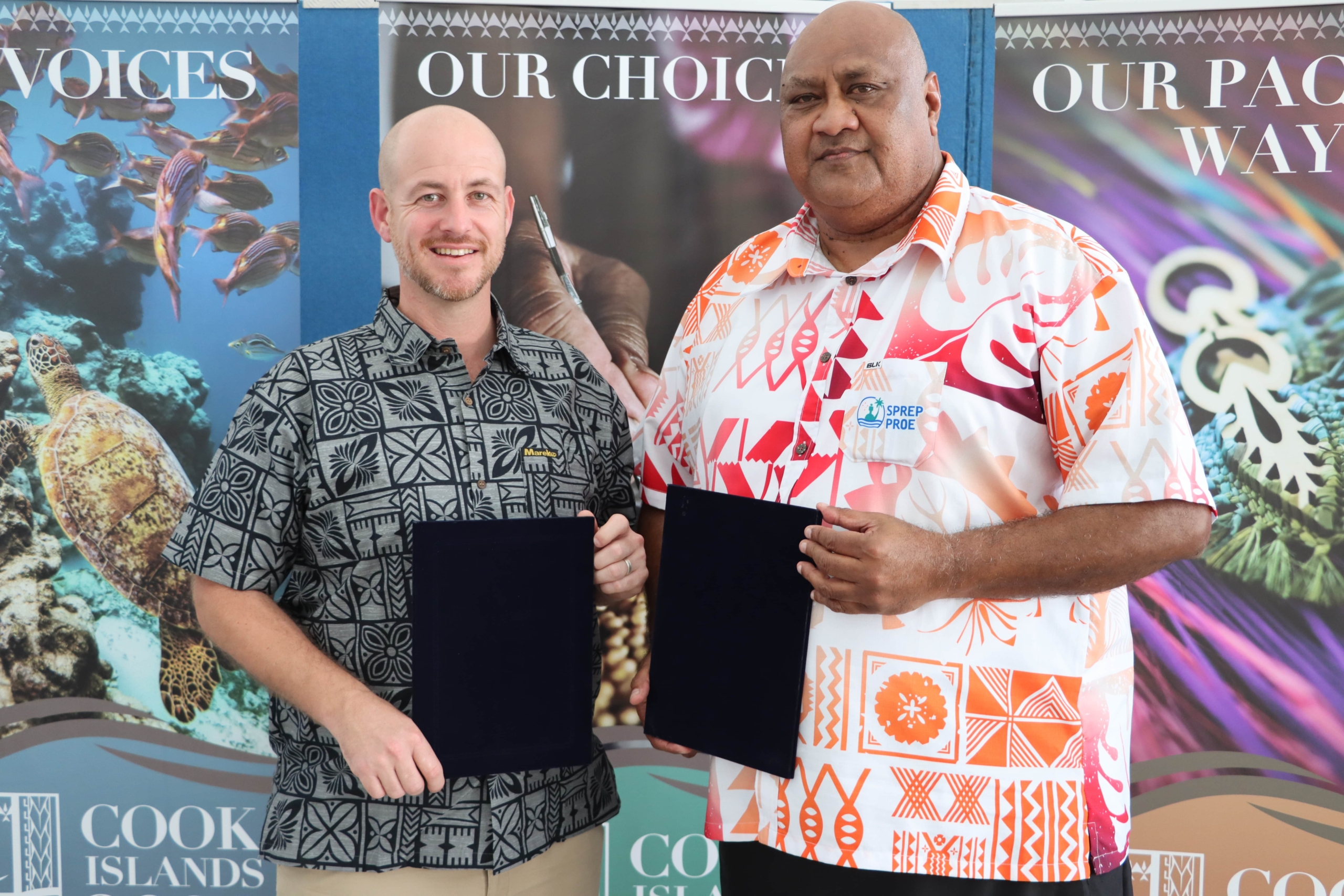 PASO and SPREP signed a cooperation agreement at the 52nd Pacific Islands Forum Leaders Meeting in Cook Islands.