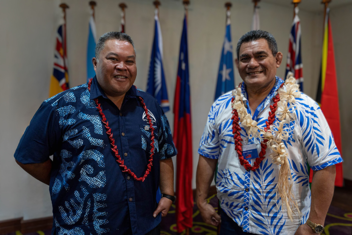 New PASO GM Mr. Silimanai Ueta Solomona (L) with PASO Council Chairperson Mr. Fui Mau Tupai Simanu (R) at PASO Week in Port Vila, December 2022. Credit: paso.aero